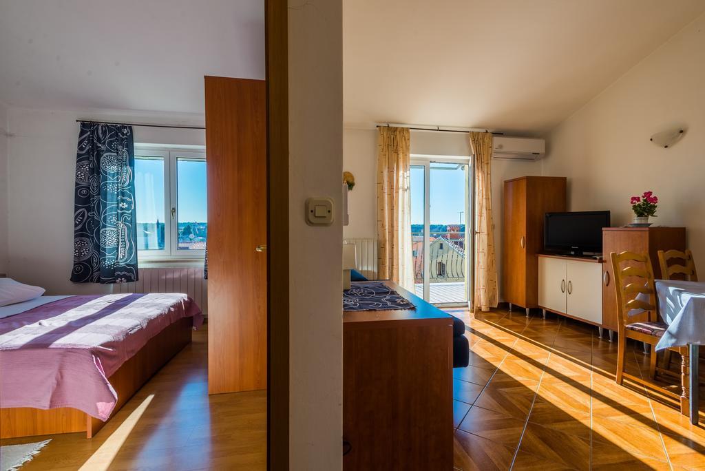 Apartment Majoran プーラ エクステリア 写真