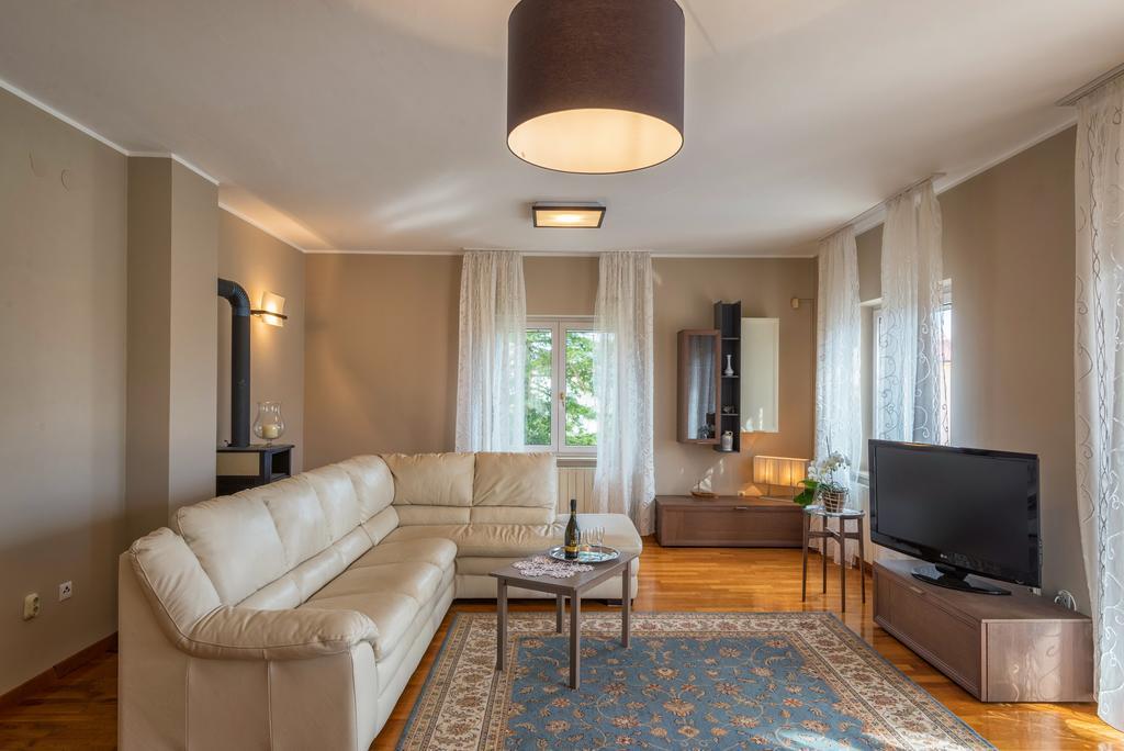 Apartment Majoran プーラ エクステリア 写真